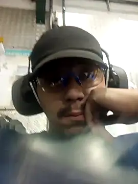 safadinhoo007 online show from November 2025 02:20:01 AM