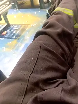 safadinhoo007 online show from November 2025 10:13:02 PM