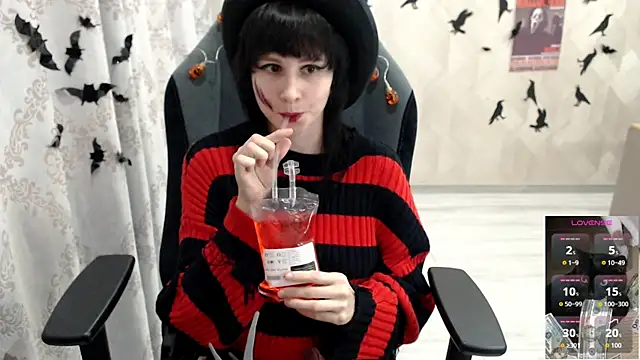 MistyDark online show from October 2025 10:19:02 AM