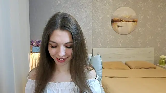Snapshot of KellyShines chatting on April 2026 06:10:01 PM KellyShines online show from April 2026 06:10:01 PM
