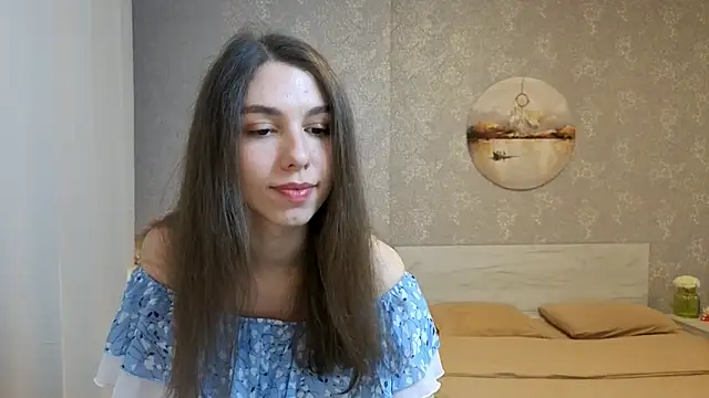 Snapshot of KellyShines chatting on June 2026 06:24:02 PM KellyShines online show from June 2026 06:24:02 PM