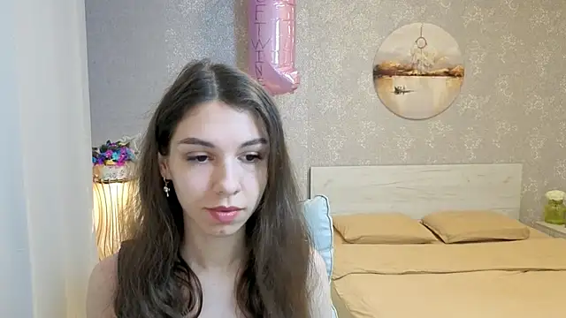 Snapshot of KellyShines chatting on June 2026 04:10:01 PM KellyShines online show from June 2026 04:10:01 PM