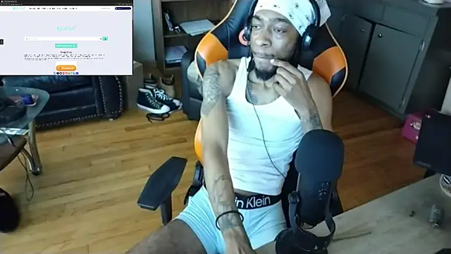 Snapshot of KasanovaFrankenstein chatting on November 2025 07:12:01 PM KasanovaFrankenstein online show from November 2025 07:12:01 PM