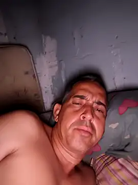 Snapshot of Thelinces50 chatting on October 2025 03:17:02 AM Thelinces50 online show from October 2025 03:17:02 AM