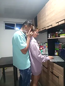 stivenlujan69 online show from September 2025 02:22:02 AM