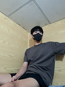 Minh online show from December 2025 03:38:02 PM