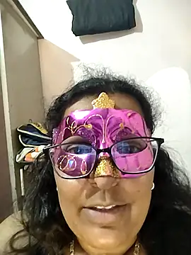 Snapshot of sexy_aaru chatting on June 2026 06:00:02 PM sexy aaru online show from June 2026 06:00:02 PM