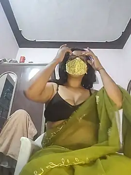 Snapshot of sexy_aaru chatting on June 2026 06:01:02 PM sexy aaru online show from June 2026 06:01:02 PM