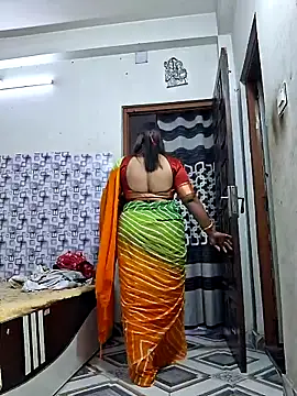 Snapshot of SIMIHOT chatting on November 2025 08:46:02 AM SIMIHOT online show from November 2025 08:46:02 AM