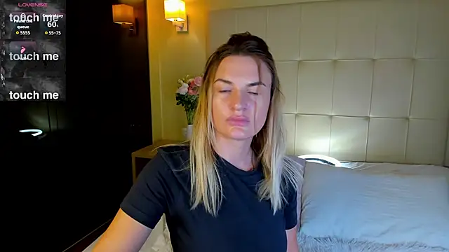 Marie Ellie online show from November 2025 01:27:02 AM