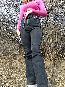 Snapshot of YOOUR_EVAA chatting on October 2025 08:55:02 AM YOOUR EVAA online show from October 2025 08:55:02 AM