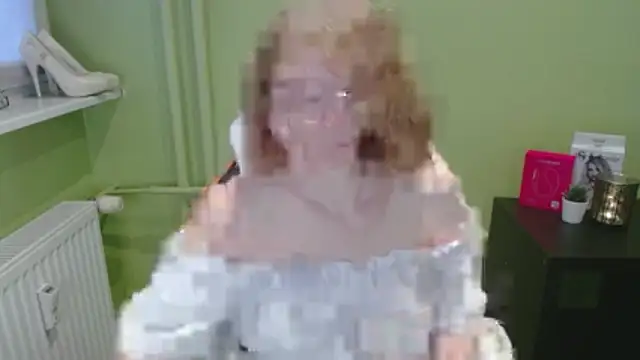 juicyPenny online show from December 2025 07:36:02 AM