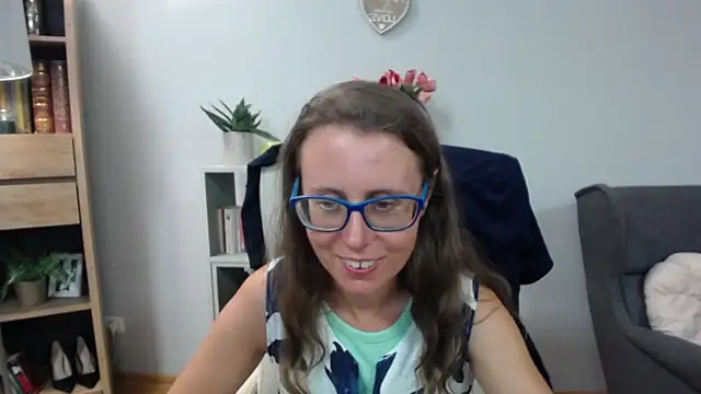 Snapshot of sweetxLizzy chatting on June 2026 04:30:02 AM sweetxLizzy online show from June 2026 04:30:02 AM