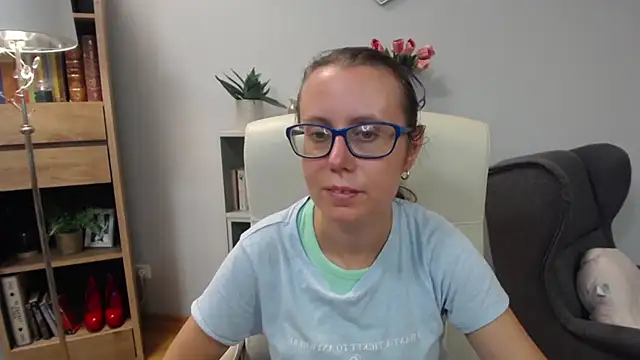 Snapshot of sweetxLizzy chatting on July 2026 04:37:01 AM sweetxLizzy online show from July 2026 04:37:01 AM