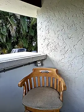 Snapshot of guy_manley chatting on November 2025 06:52:02 PM guy manley online show from November 2025 06:52:02 PM