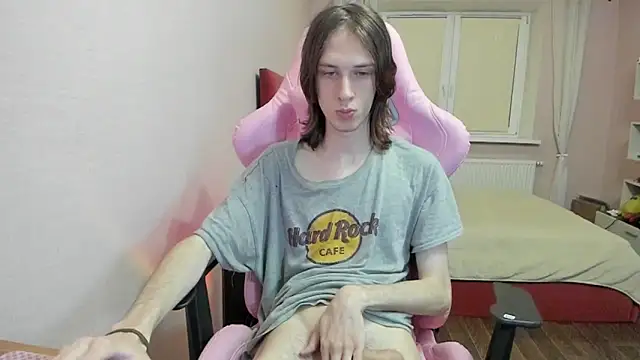 Snapshot of eleganc3 chatting on October 2025 07:38:02 PM eleganc3 online show from October 2025 07:38:02 PM