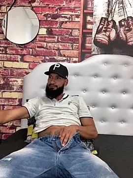 Damian Shakur online show from April 2026 12:09:02 PM