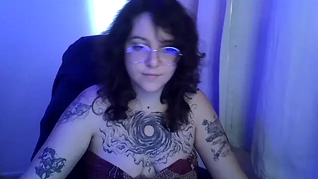 Snapshot of Blue_Liz chatting on October 2025 06:52:01 PM Blue Liz online show from October 2025 06:52:01 PM