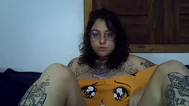 Snapshot of Blue_Liz chatting on November 2025 08:08:02 PM Blue Liz online show from November 2025 08:08:02 PM