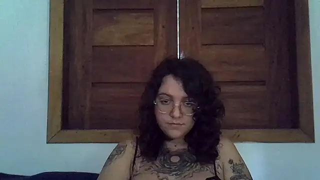 Snapshot of Blue_Liz chatting on November 2025 02:53:02 PM Blue Liz online show from November 2025 02:53:02 PM