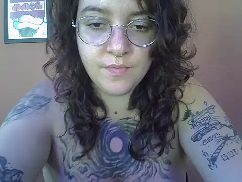 Snapshot of Blue_Liz chatting on December 2025 05:52:02 PM Blue Liz online show from December 2025 05:52:02 PM