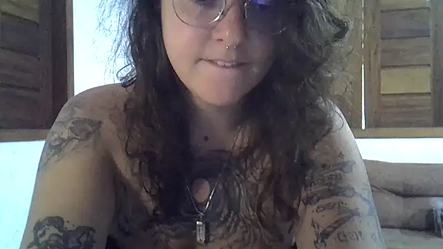 Snapshot of Blue_Liz chatting on March 2026 08:14:01 PM Blue Liz online show from March 2026 08:14:01 PM
