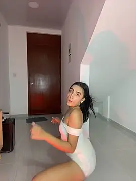 Lily  18 online show from November 2025 03:16:02 AM