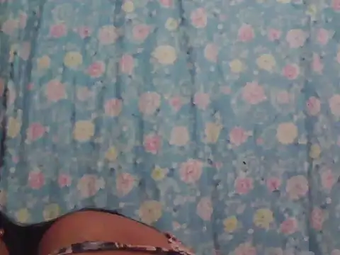 hotolivia34 online show from November 2025 10:12:02 AM