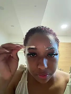 Snapshot of _Zahara_ chatting on May 2026 10:59:01 PM Zahara online show from May 2026 10:59:01 PM