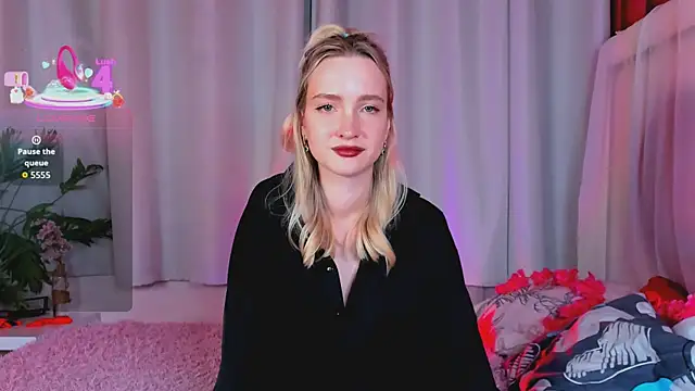 EllaBloom online show from February 2026 01:40:01 PM