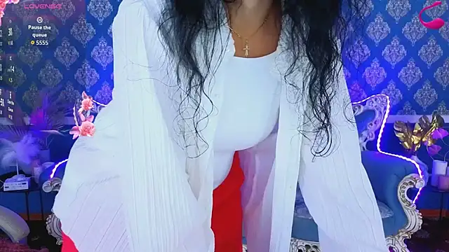 Snapshot of MissRossi chatting on July 2026 06:54:01 PM MissRossi online show from July 2026 06:54:01 PM