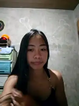 Snapshot of SweetMissPinay18 chatting on May 2026 07:20:02 PM SweetMissPinay18 online show from May 2026 07:20:02 PM