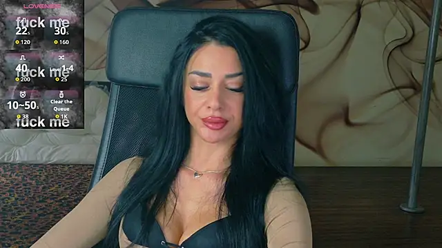 Snapshot of NaomiScarlet chatting on November 2025 10:41:02 AM NaomiScarlet online show from November 2025 10:41:02 AM