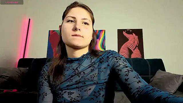 TrixiBell online show from March 2026 05:56:02 AM