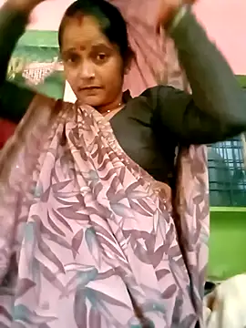 Snapshot of Cutreet chatting on December 2025 09:25:01 AM Cutreet online show from December 2025 09:25:01 AM