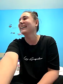 SaraViss20 online show from February 2026 08:43:01 PM