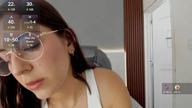 Emmy Meadows online show from October 2025 07:13:02 PM