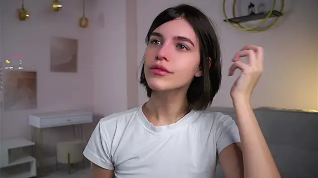 Snapshot of EleneButton chatting on November 2025 01:16:01 AM EleneButton online show from November 2025 01:16:01 AM