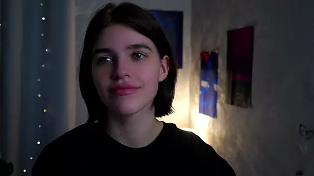 Snapshot of EleneButton chatting on February 2026 01:10:02 AM EleneButton online show from February 2026 01:10:02 AM