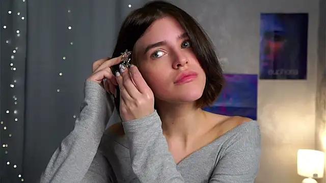 Snapshot of EleneButton chatting on February 2026 01:42:02 AM EleneButton online show from February 2026 01:42:02 AM