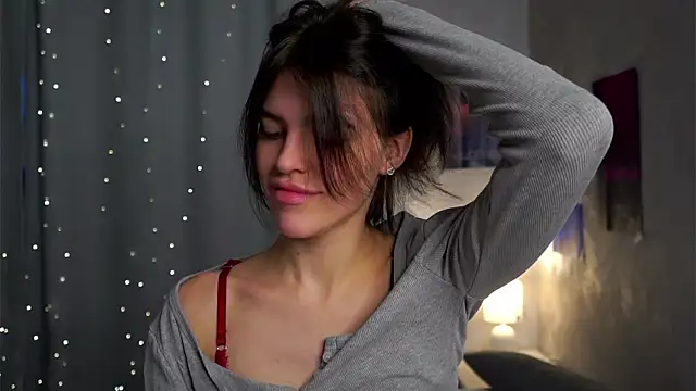 Snapshot of EleneButton chatting on February 2026 01:02:02 AM EleneButton online show from February 2026 01:02:02 AM