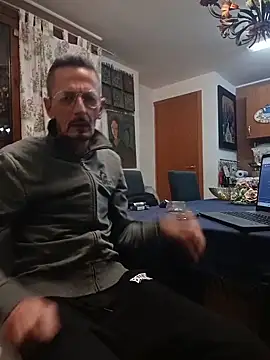 Snapshot of fabius720 chatting on November 2025 04:58:02 PM fabius720 online show from November 2025 04:58:02 PM