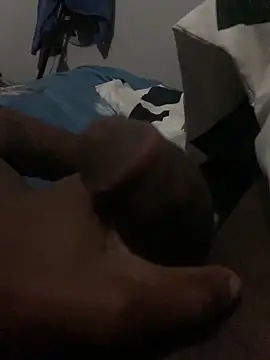 Snapshot of hndrx12 chatting on September 2025 09:48:01 PM hndrx12 online show from September 2025 09:48:01 PM