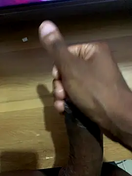 Snapshot of hndrx12 chatting on September 2025 02:39:02 PM hndrx12 online show from September 2025 02:39:02 PM