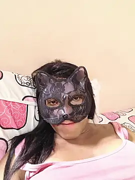 Snapshot of DuCreu chatting on October 2025 01:06:02 PM DuCreu online show from October 2025 01:06:02 PM