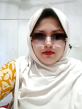 Snapshot of Nusrat-N chatting on May 2026 01:56:01 AM Nusrat-N online show from May 2026 01:56:01 AM