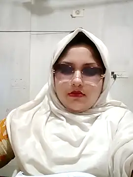 Snapshot of Nusrat-N chatting on May 2026 01:22:02 AM Nusrat-N online show from May 2026 01:22:02 AM