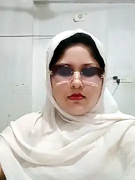 Snapshot of Nusrat-N chatting on June 2026 02:08:01 PM Nusrat-N online show from June 2026 02:08:01 PM
