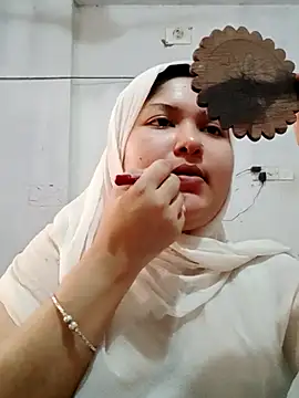 Snapshot of Nusrat-N chatting on July 2026 05:58:02 AM Nusrat-N online show from July 2026 05:58:02 AM