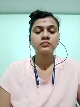 Snapshot of Kavya-Tiwari chatting on October 2025 06:29:02 PM Kavya-Tiwari online show from October 2025 06:29:02 PM